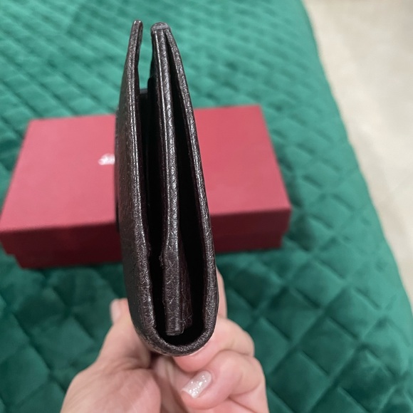Salvador Ferragamo leather wallet - Picture 4 of 9